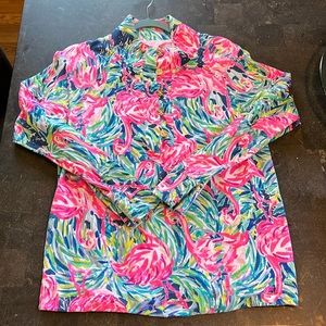 EUC Lilly Pulitzer pullover size Large - vibrant pattern with flamingos!